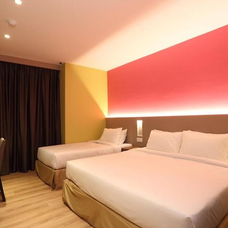 แคปิตอล โอ 9010 ยี โฮเทล Hotel ยะโฮร์บาห์รู ภายนอก รูปภาพ
